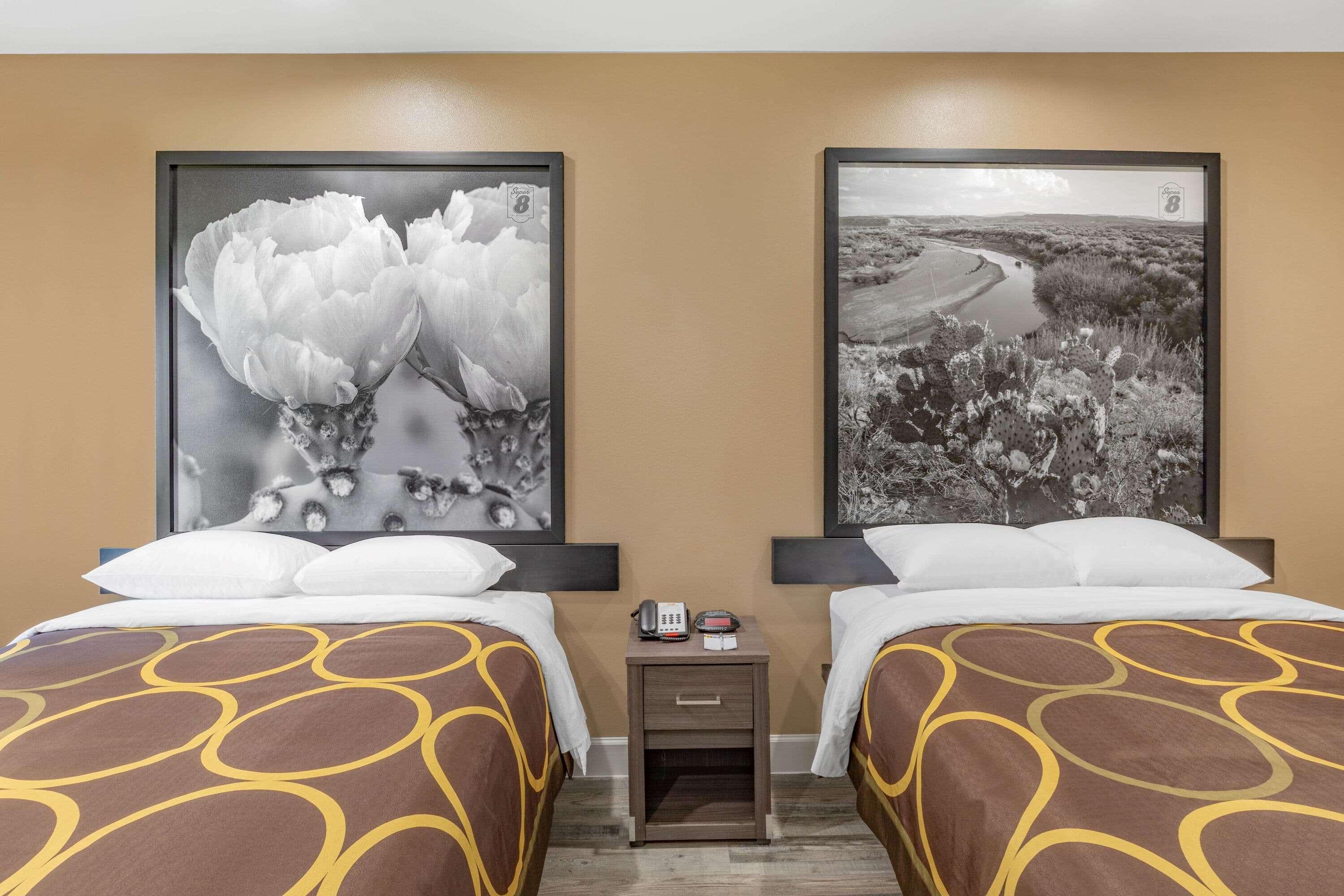 Super 8 By Wyndham Houston Nw Beltway 8-West Rd Hotell Exteriör bild